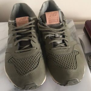 New Balance Women’s Sneakers
